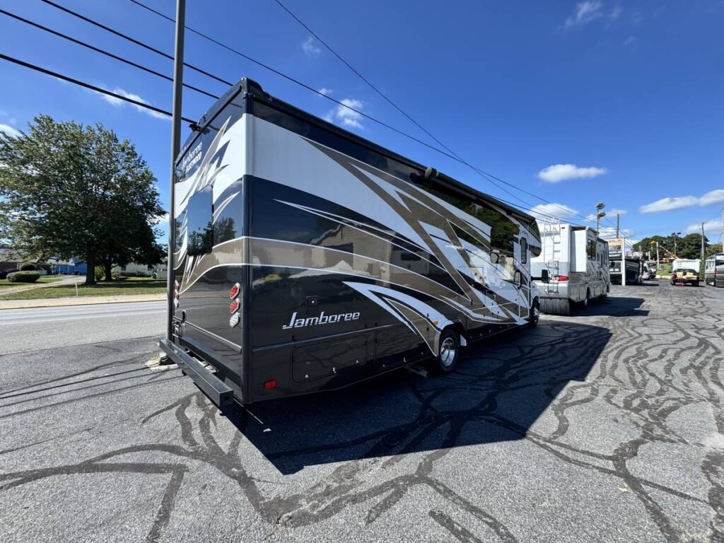 2018 Fleetwood Jamboree 30F Class C Motorhome