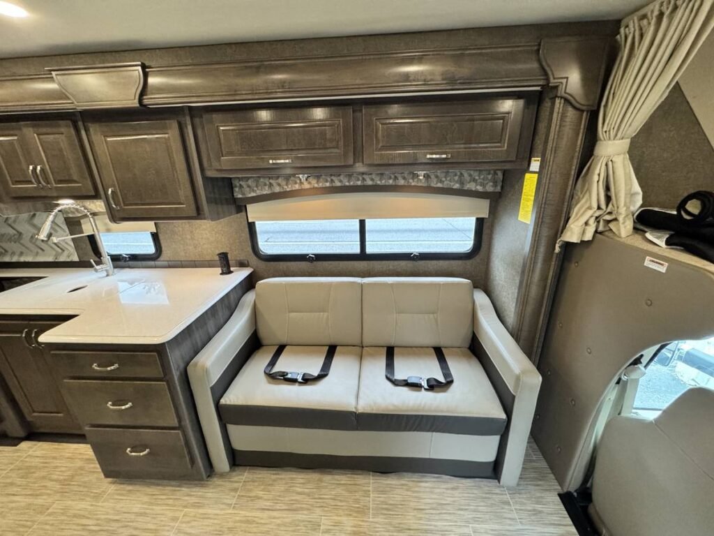 2018 Fleetwood Jamboree 30F Class C Motorhome