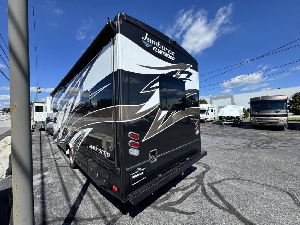 2018 Fleetwood Jamboree 30F Class C Motorhome
