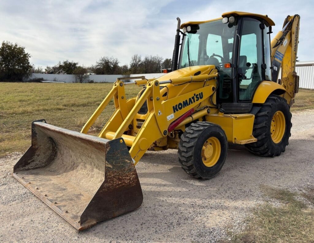 2010 Komatsu WB146-5 Backhoe Loader