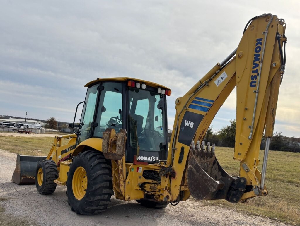 2010 Komatsu WB146-5 Backhoe Loader