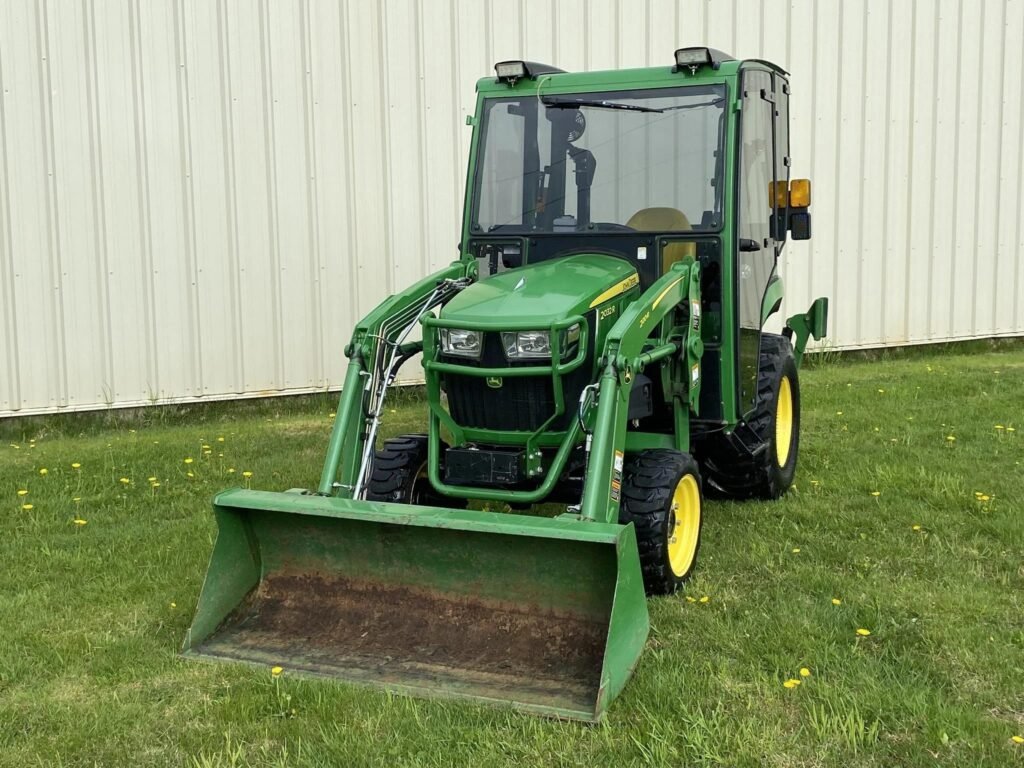 2020 John Deere 2032R Compact Tractor